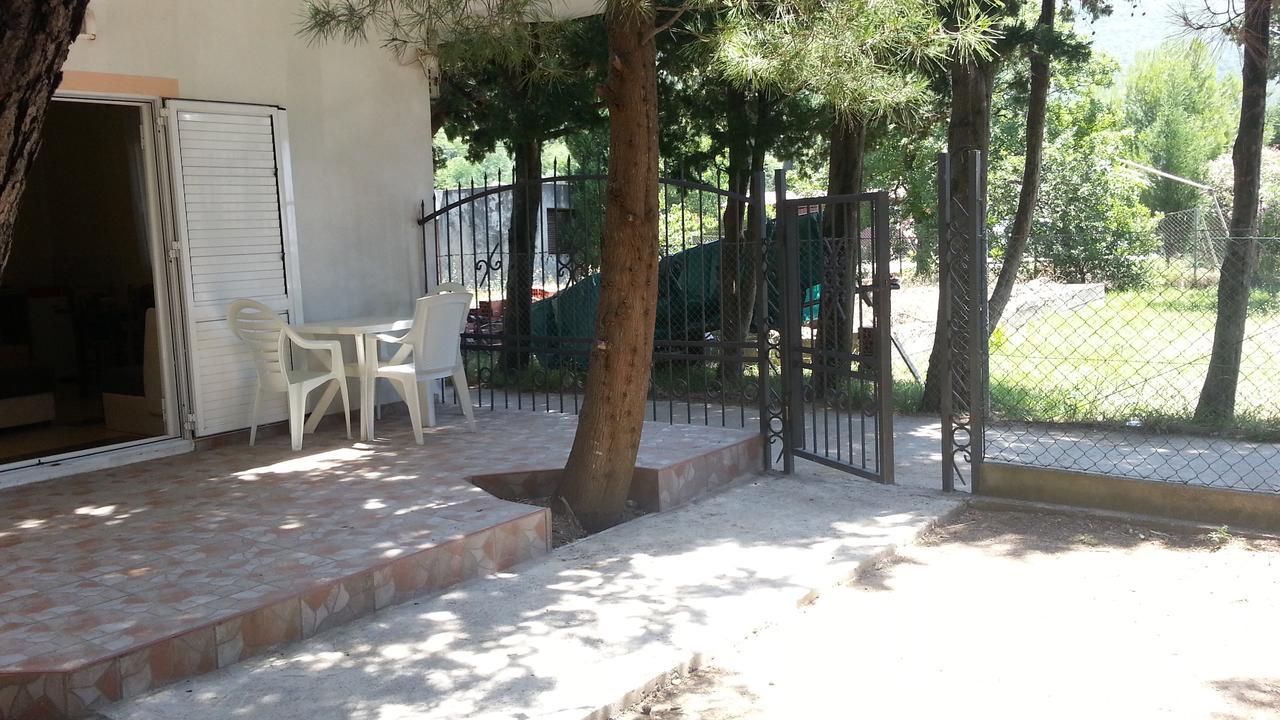 Vila Branka Čanj Buitenkant foto